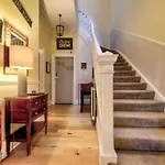 Amadeus Guest House