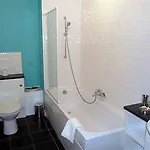 The B Suites