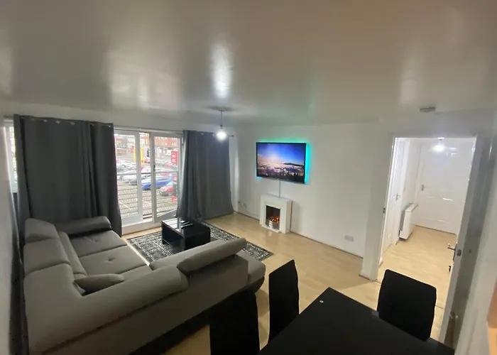Prime Central Location 2Bedapartmentsecure Parking