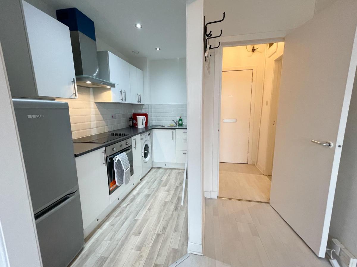 Apartment 1 Bedroom Main Street