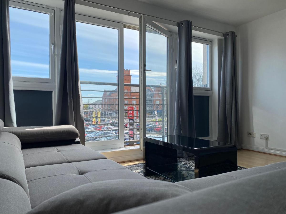 Prime Central Location 2bedapartmentsecure Parking Apartment Glasgow