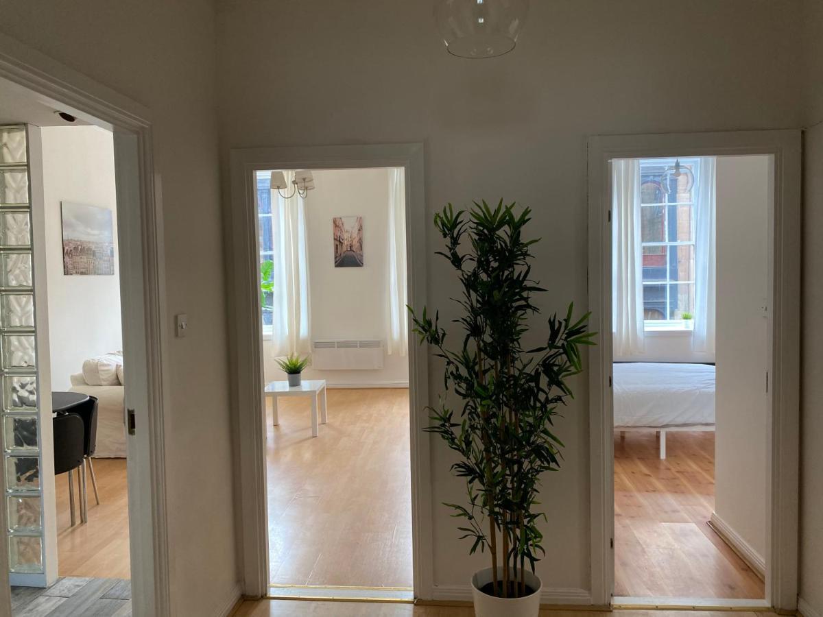 Lovely 1-bed In Merchant Apartment *