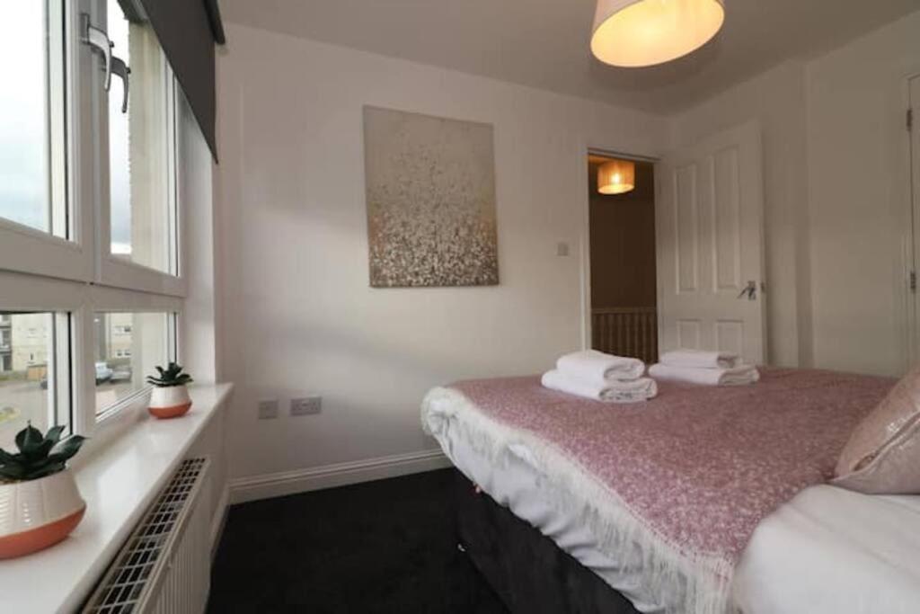 Apartment Large 5 Bedroom Townhouse Close To Center