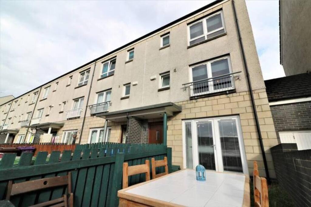 Large 5 Bedroom Townhouse Close To Center Apartment Glasgow