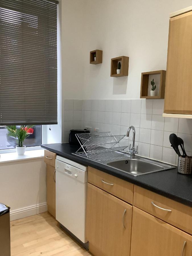 Ground Floor With Garden Apartment *