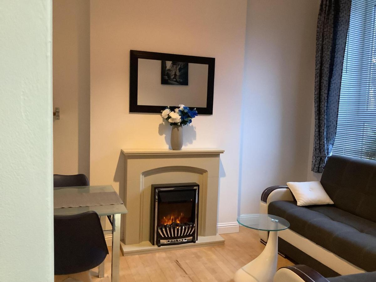 Ground Floor With Garden * Glasgow