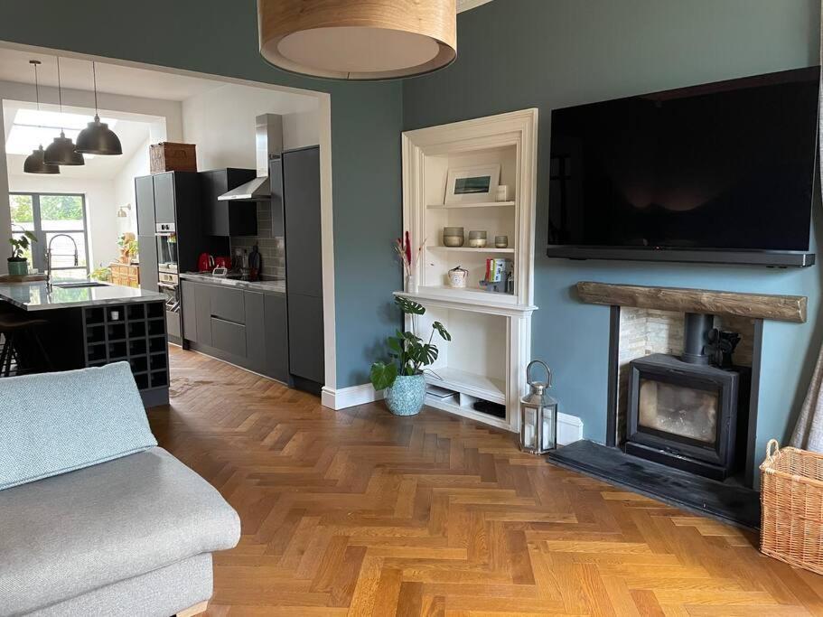 Leo's House Apartment *