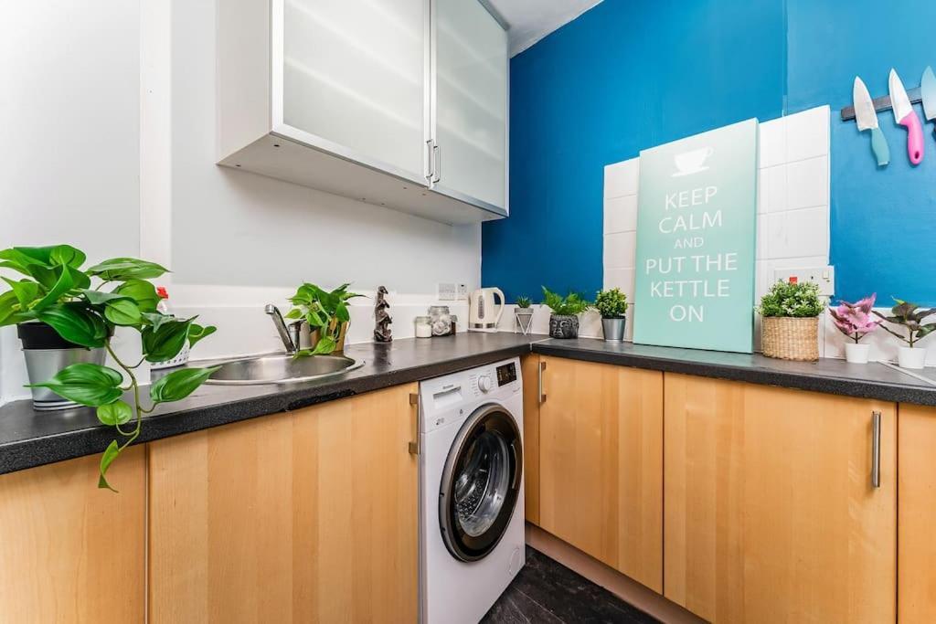 Apartment Traditional 1-bed Flat In Southside Glasgow