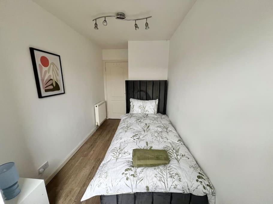 Holiday home Ideal 3 Bed In With Free Parking
