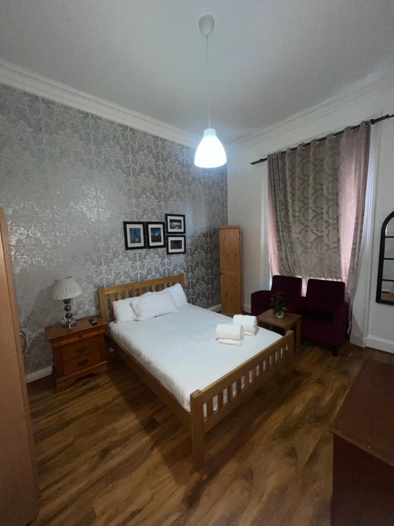 Guest house City *