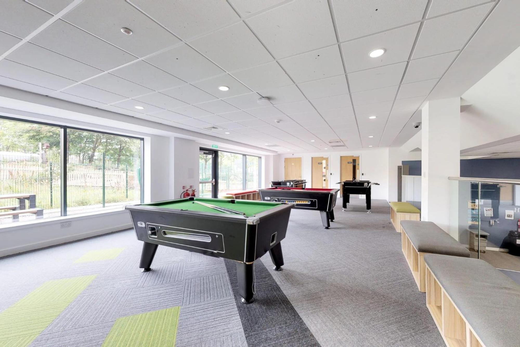 Stunning Living At Abodus St In Apartment *