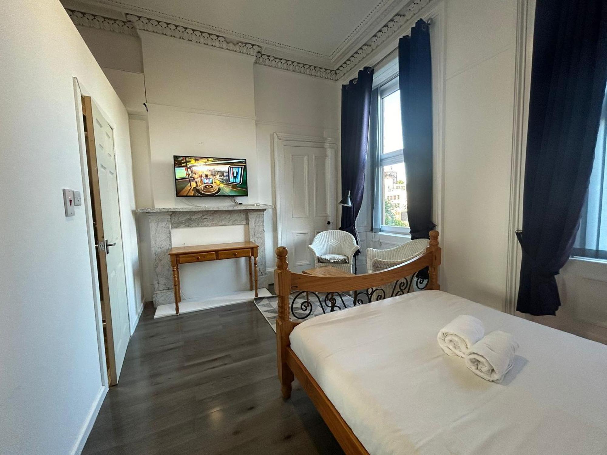 Guest house City *