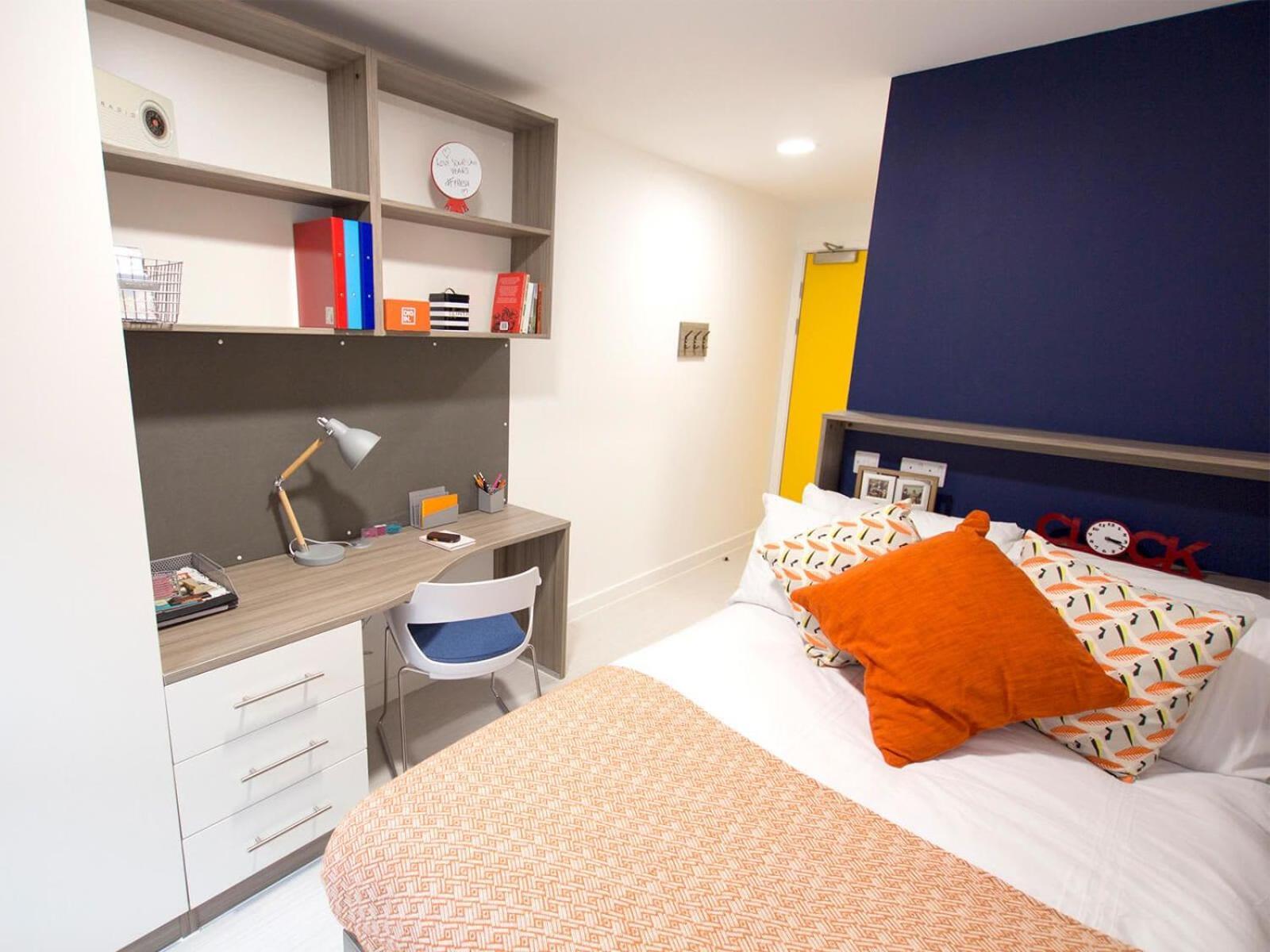 For Students Only Foundry Courtyard In Apartment *