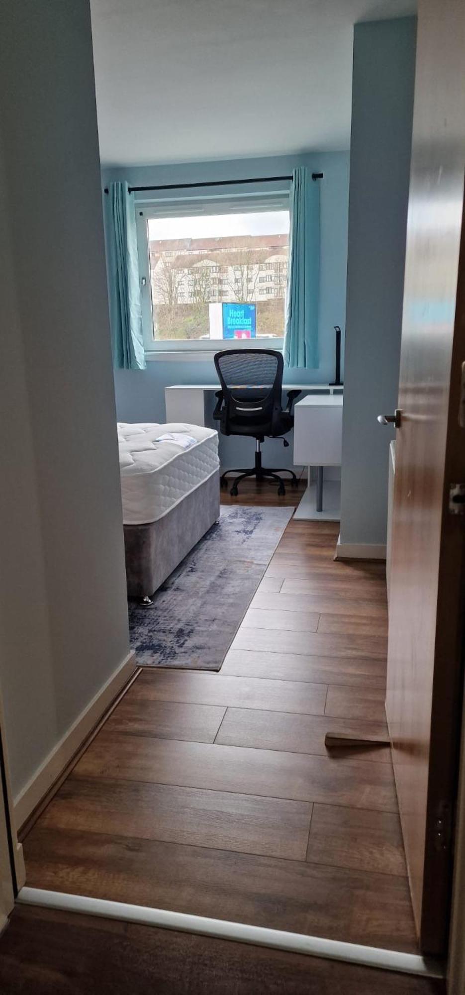 Cosy And Stylish 2-bedrooms,2-bathroom Prime Location