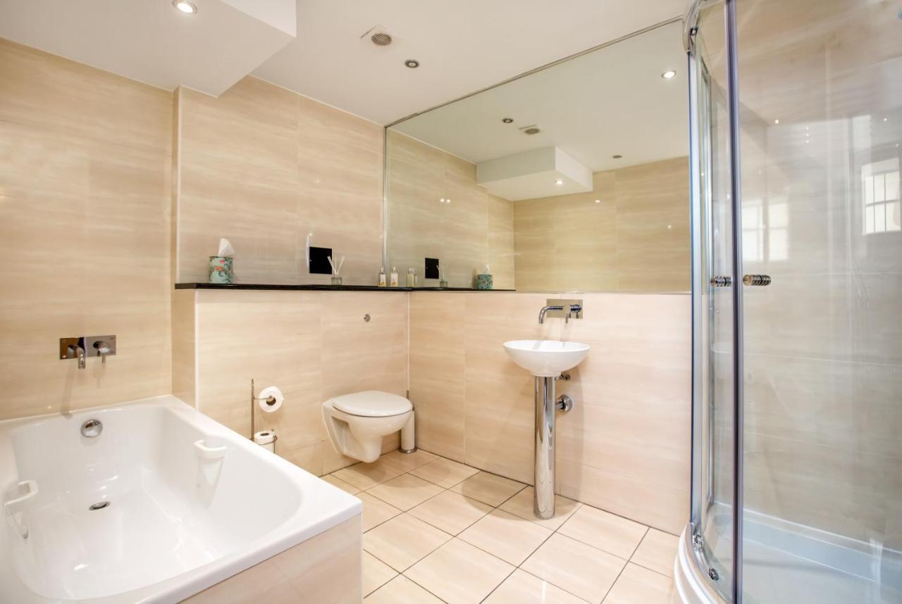 Blythswood Square Apartment Glasgow