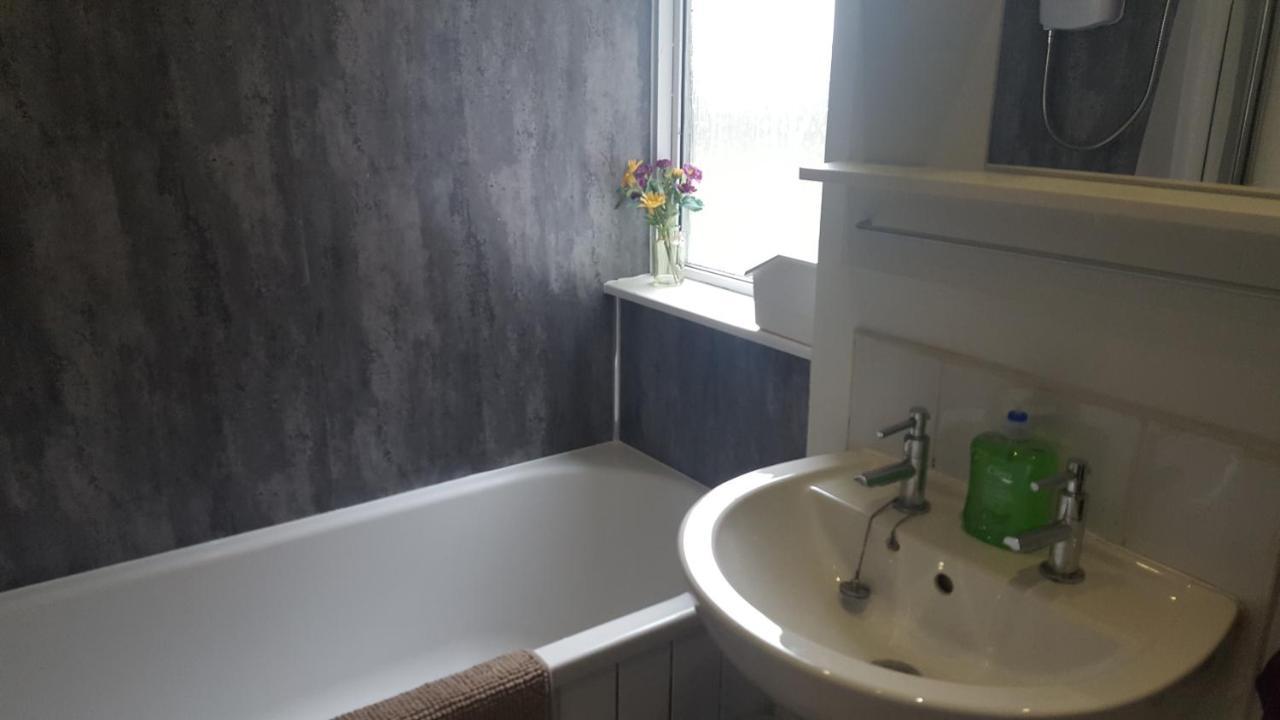 Dragon - Chirnside House 3 Bedroom Glasgow
