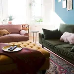 Pass The Keys Quirky, Cosy, Entire Flat In Trendy Area