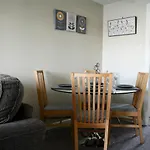 Sec/ Hydro Two Bed Flat With Free Parking And Great View
