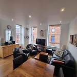 1 Bedroom Merchant City Glasgow Apartment