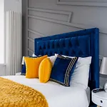 Cheerful 2 Bedroom Homely Apartment, Sleeps 6 Guest Comfy, 3X Double Bed, Parking, Free Wifi, Suitable For Business, Leisure Guest,Glasgow, Glasgow West End, Near City Centre