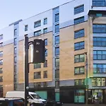 Cosy Apartment In Quiet City-Centre With Car Park