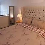 City Centre Apartment With Free Secure Underground Parking