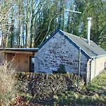 Dreamwood Cottage, Loch Lomond, Luxury Apartment.