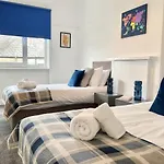 Bella House - 3 Bed House In Glasgow