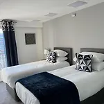 Modern & Spacious 2 Bed Merchant City Apart-High St