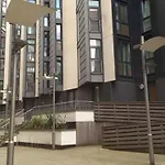 Dreamhouse At Oswald Street, City Centre