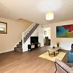 Signature - Harris House