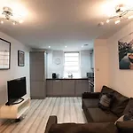 Modern Apartment, In The Heart Of Glasgow