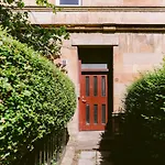 Pass The Keys Nice 2 Bed Home In Glasgow West End