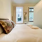 1 Bed Character Filled Glasgow Apartment