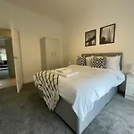 Cardonald House