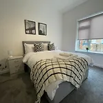 Cardonald House
