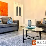 Byevo Almar Villa - Close To City And Airport - Perfect For Contractors Or Large Groups