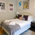 Cosy Flat, West End, Close To Sec, Hydro & Tourist Attractions