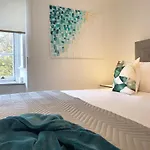 Crown Upper Apartment