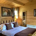 Auchenlea Lodges