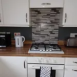Bellway Commonwealth Apartment, Only Ages Over 23