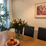 Comfy Two Bedroom Apartment Right In The City Centre