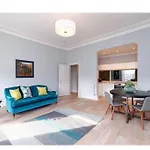 Flat Overlooking Botanic Gardens