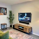 Ideal 2 Bedroom Glasgow Home