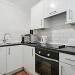Central 1 Bed Blythswood Flat