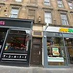 Pass The Keys Artistic And Stylish 2 Bedroom Flat In City Centre