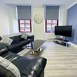 Recently Refurbished Two Bedroom Apartment, Central Location!