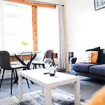 Glasgow, 3 Bed Close To City Centre, Free Street Parking