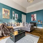 Luxurious Park District Duplex Apartment