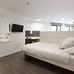 For Students Only Ensuite Rooms With Private Bathrooms At Dobbie\'S Point In Glasgow